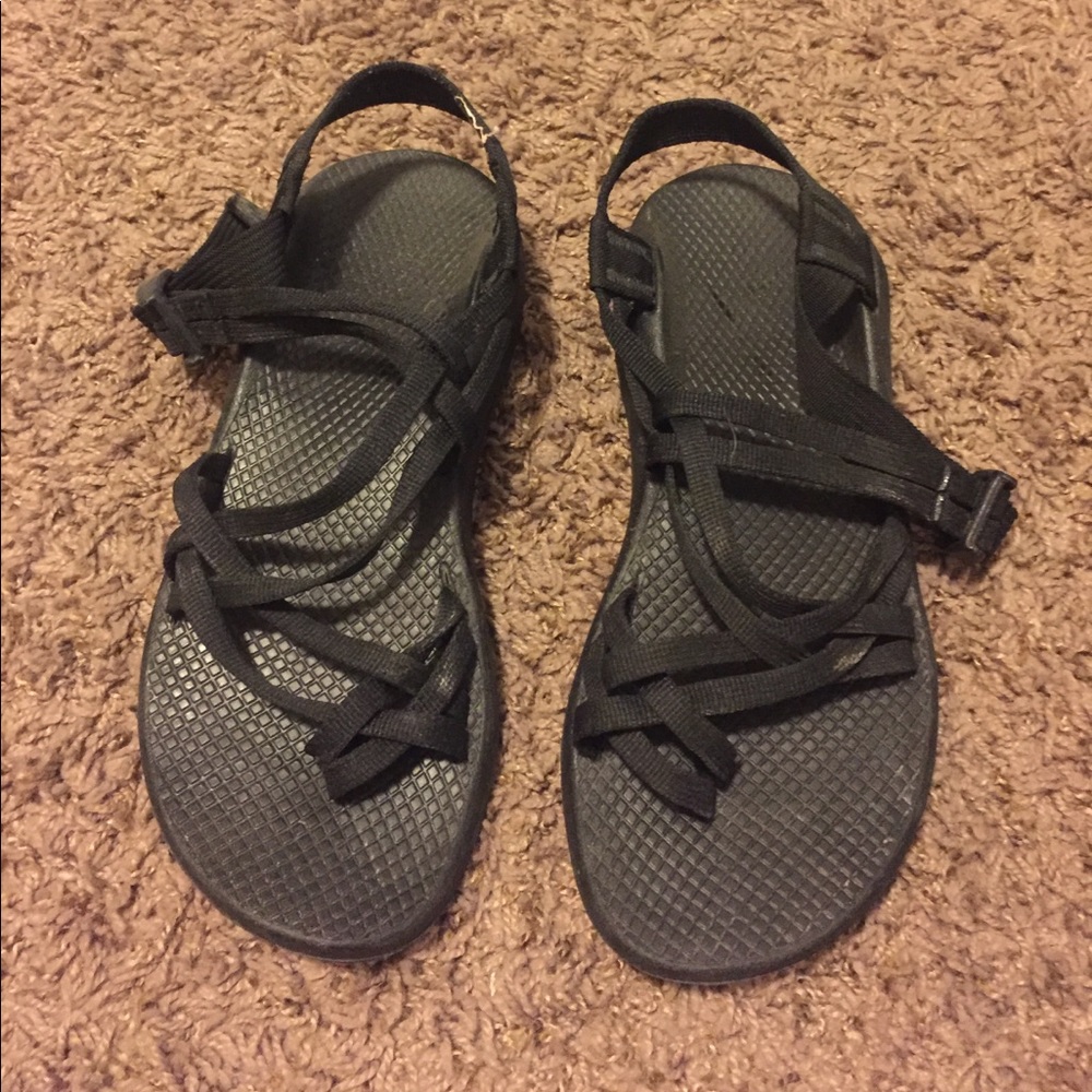 Black chacos